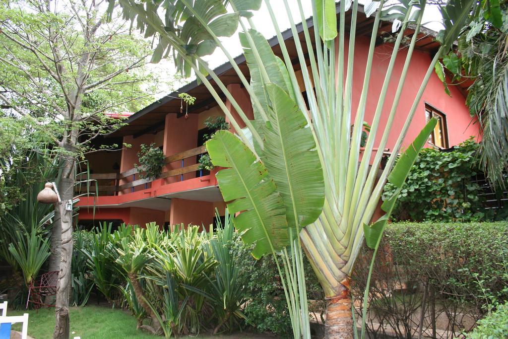 Hotel Napoleon Lagune Lome Exterior photo